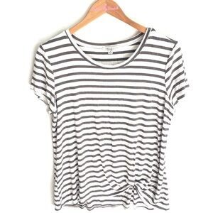 Green Envelope Women’s Short Sleeved, Striped Gray & White Top, Size L
